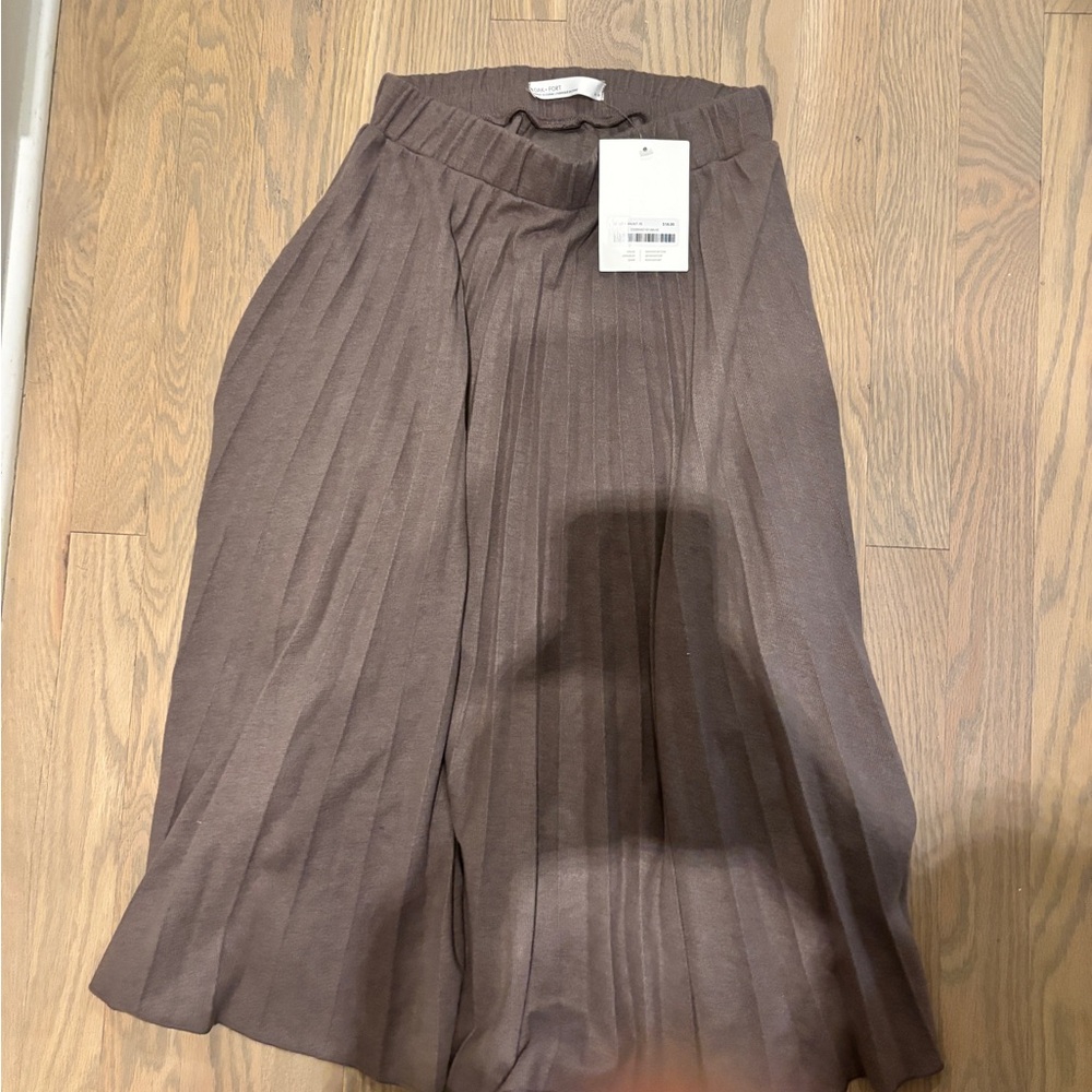 OAK + FORT Brown Midi Pleated A-Line Skirt